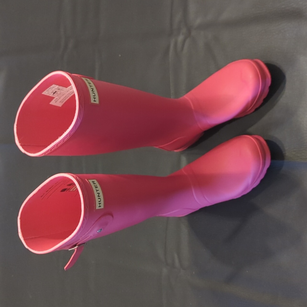 Girls/Women's Used Hunter Boots - US Size 5 - Pink